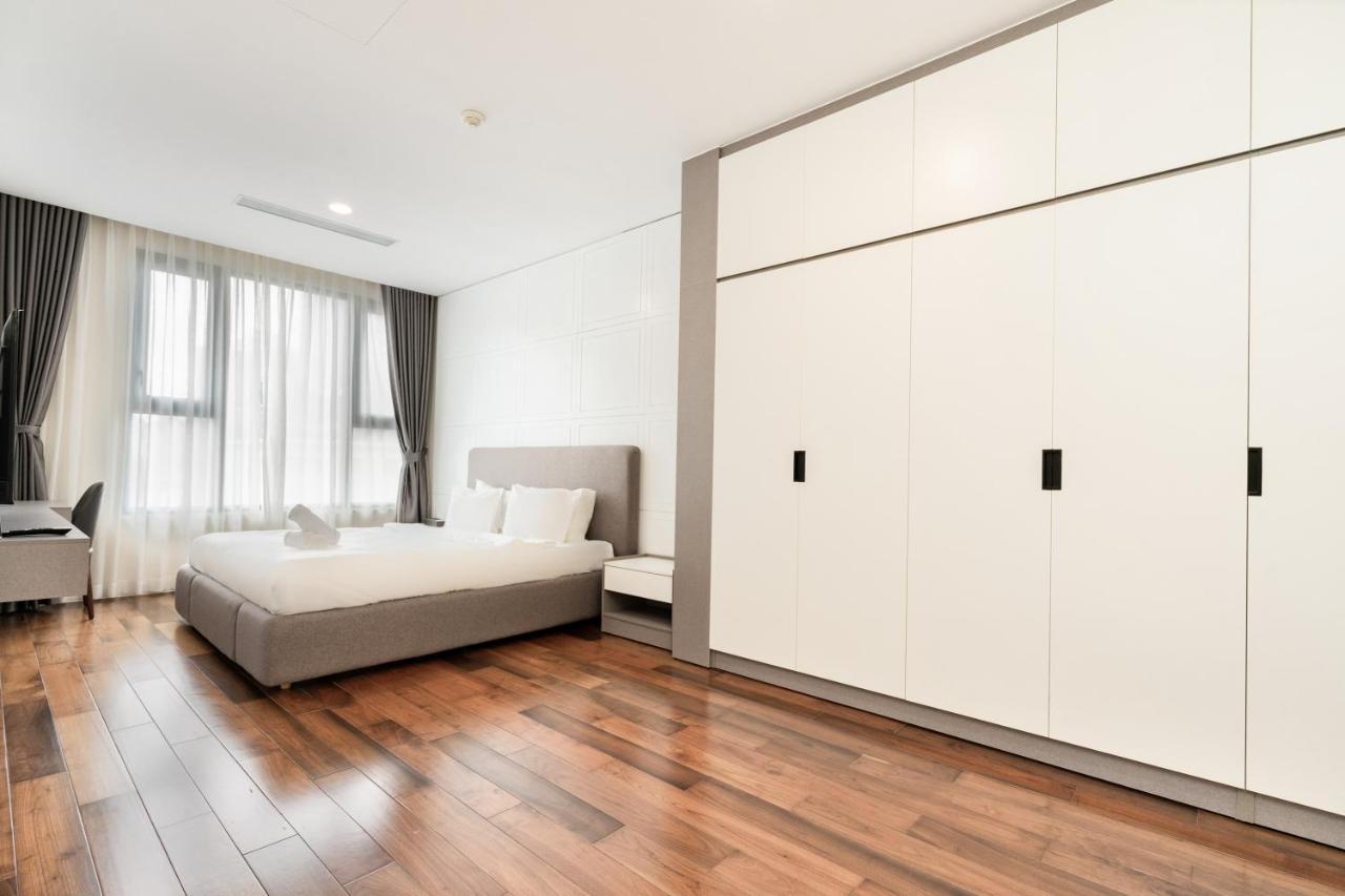 The Rixx Madison Apartment
