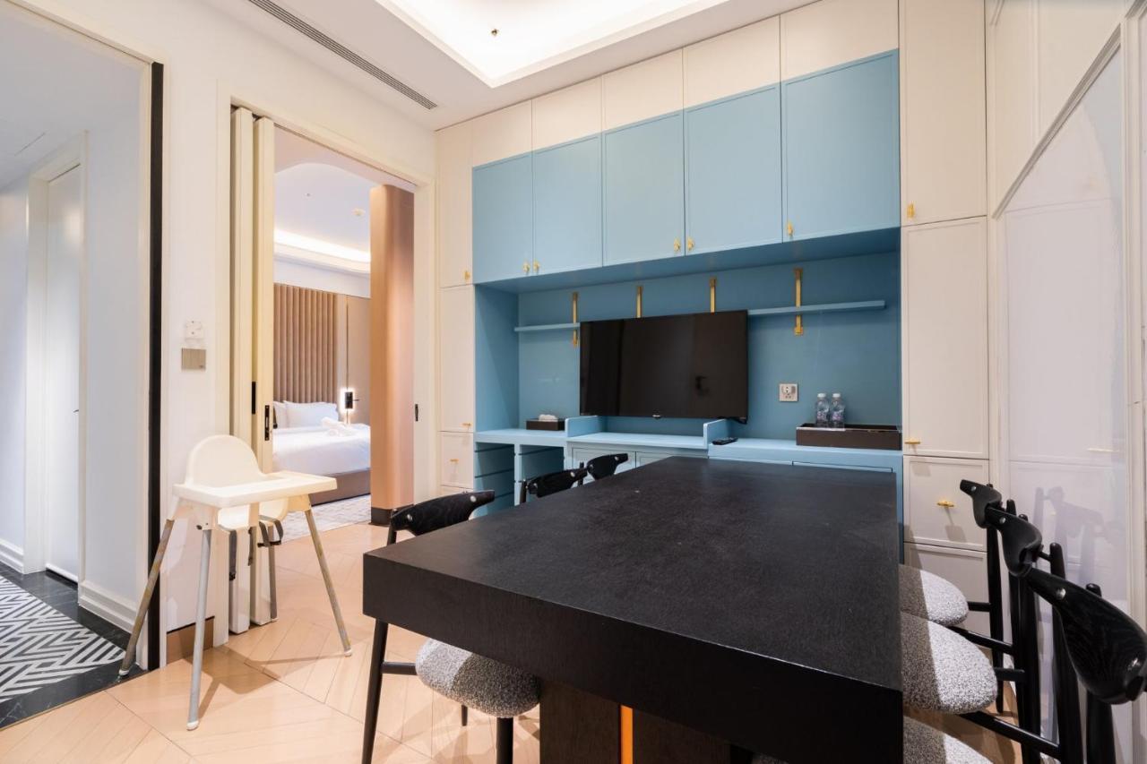 The Rixx Madison Apartment