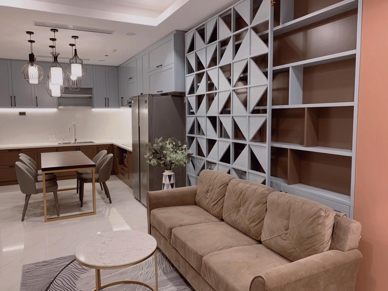 The Rixx Madison Apartment
