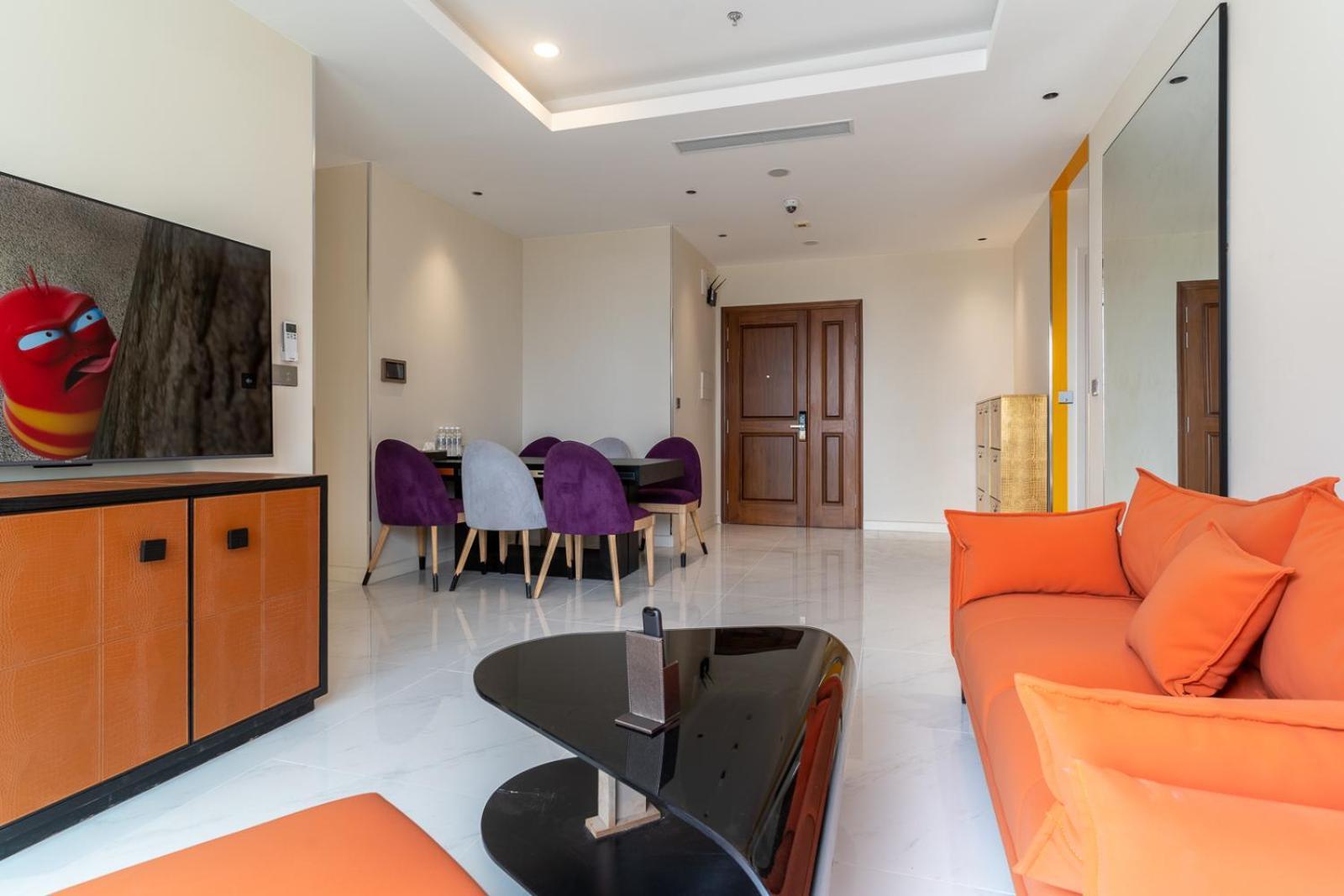 The Rixx Madison Apartment *